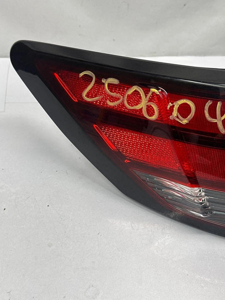 2020 TO 24 NISSAN SENTRA TAIL LIGHT LEFT SIDE QUARTER PANEL ASSY OEM 265556LB0A