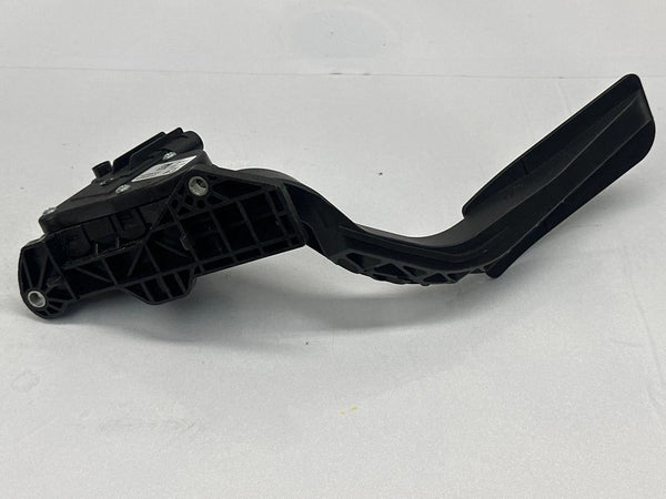2019 CHEVROLET SILVERADO 1500 ACCELERATOR PEDAL ASSY OEM 84496235 5.3L 4X4 AT