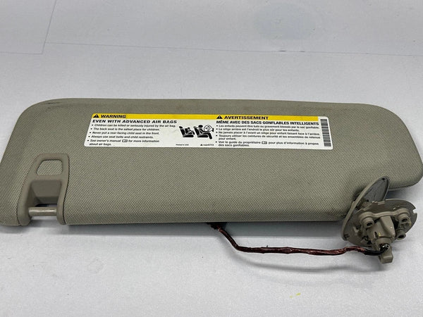 2016 TO 2020 BUICK ENVISION SUN VISOR RIGHT SIDE ASSY OEM 2298049 WITH LIGHT