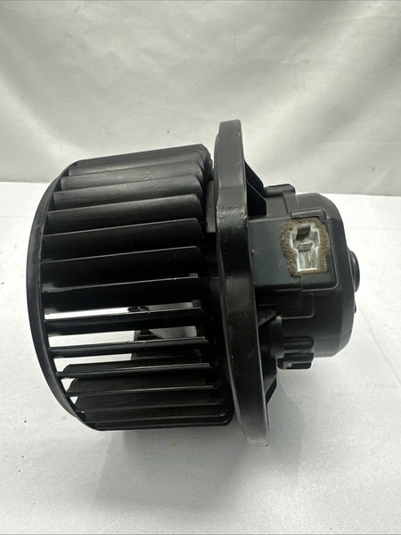 2019 TO 2021 HYUNDAI VELOSTER BLOWER MOTOR HVAC AC MOTOR HEATER ASSY OEM 97113J3000