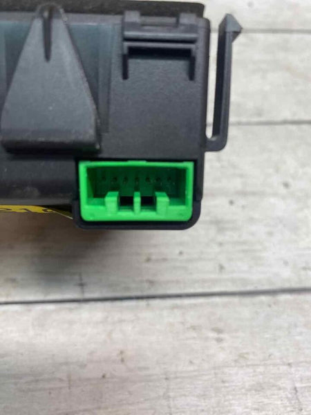 Sensor de radar precolisión para cámara frontal Scion IA (2016 a 2018) OEM D09K67XD0