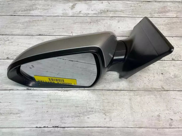 Hyundai Elantra door mirror 17 20 left side silver Y8 blind spot OEM 87610F3020