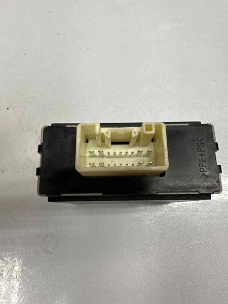 2015 TOYOTA 4RUNNER FLASHER HAZARD RELAY CONTROL MODULE UNIT OEM 8198060160