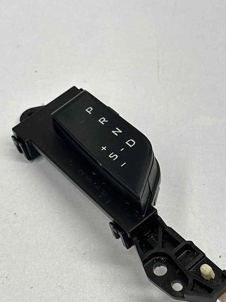 2018 TO 2024 TOYOTA CAMRY CENTER CONSOLE SHIFTER GEAR POSITION INDICATOR ASSY OEM