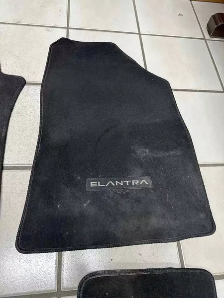 17 18 19 20 HYUNDAI ELANTRA FLOOR MATS COMPLETE SET OF MATS ASSY BLACK COLOR OEM