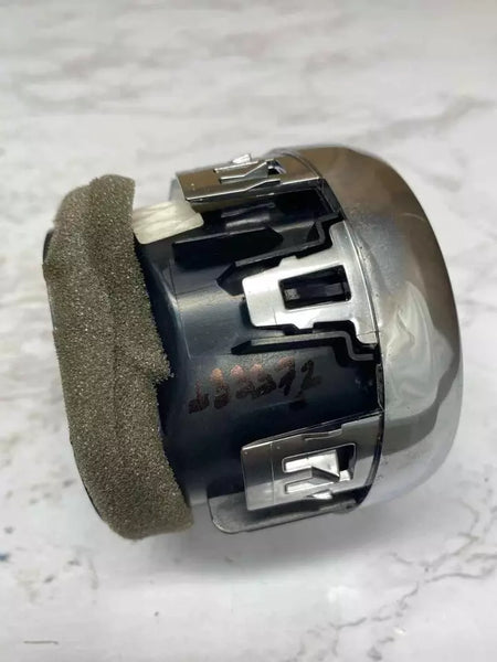 2020 FORD MUSTANG AIR VENT HVAC AC FRONT DASH VENT DRIVER OR PASSANGER SIDE OEM