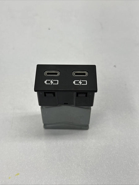 2020 TO 2023 TOYOTA COROLLA CENTER CONSOLE DUAL PORT CHARGER OEM 8553260040