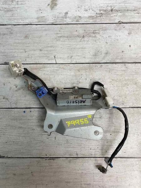 Toyota 4runner GPS antenna 2014 TO 2019 radio GPS antenna assy OEM 8630035200