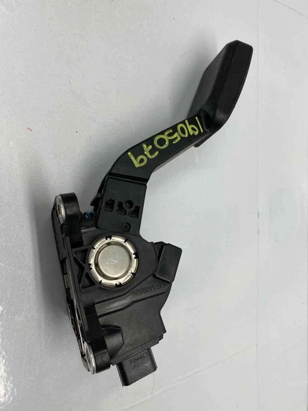 2016 HONDA CIVIC ACCELERATOR PEDAL PEDAL ACCELERATOR ASSEMBLY 2.0L OEM 16069B1