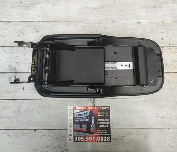 15 16 BUICK LACROSSE ARM REST CENTER CONSOLE ARM REST BLACK LEATHER OEM 09059714