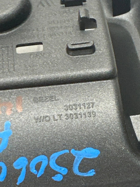 2014 TO 2019 CHEVY SILVERADO 1500 DOOR HANDLE INSIDE FRONT RIGHT OEM 13590551