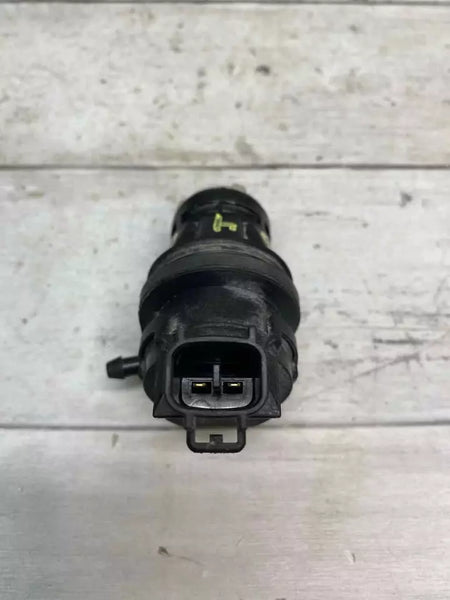 Toyota Corolla washer pump 20 21 22 23 assy OEM sedan us market 8533060180