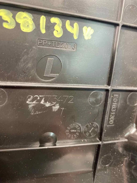 2020 GMC YUKON JUNCTION BOX JUNCTION BLOCK FUSE RELAY ONLY COVER OEM 22773472