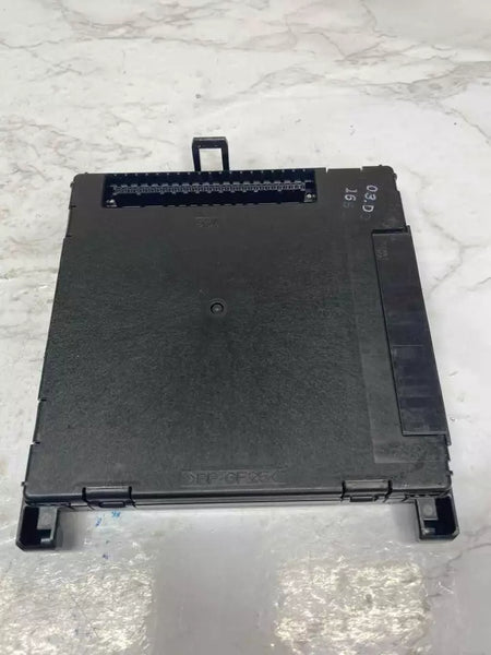 Módulo de control BCM multired Toyota Corolla Sedán 2020 21 22 23 OEM 8922102590