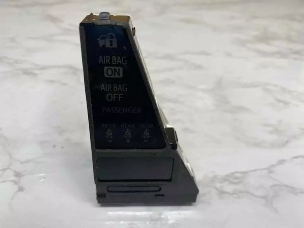 20 21 22 TOYOTA CHR DETECCIÓN DE OCUPANTE CONJUNTO DE INTERRUPTOR DERECHO DELANTERO Y TRASERO OEM 1K074F