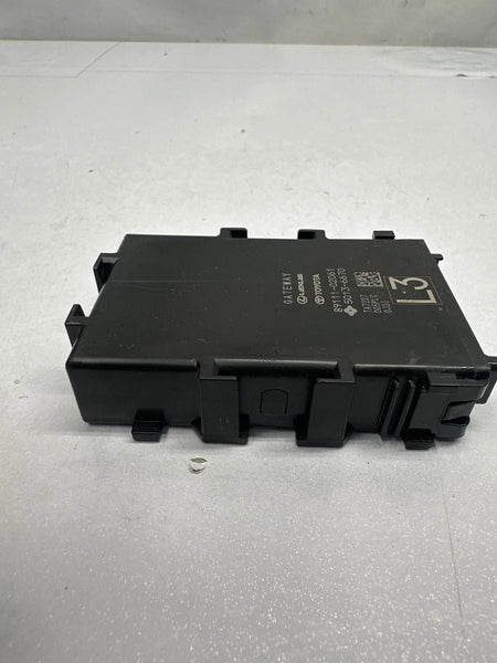 2020 TO 2022 TOYOTA CHR NETWORK GATEWAY CONTROL MODULE UNIT ASSY OEM 8911102061