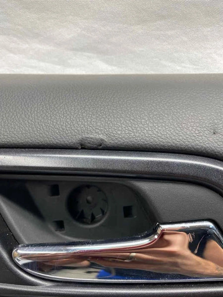 2015 TO 2020 GMC YUKON DOOR PANEL TRIM FRONT RIGHT SIDE ASSY OEM 84104171 BLACK