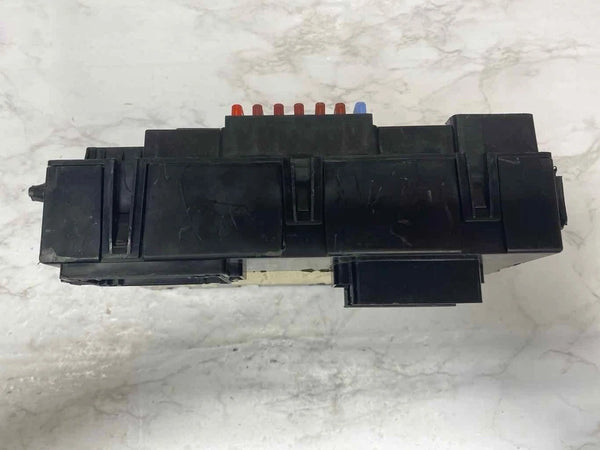 2018 TO 2020 JEEP RENEGADE FUSE RELAY CONTROL BCM UNIT ASSEMBLY OEM 00521150820