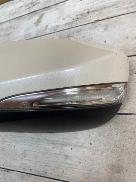 Hyundai Veloster door mirror 14 17 left side white paint code SW2 OEM 876102V510