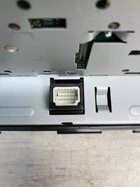 Radio AM/FM para Hyundai Veloster 2021 (pantalla y receptor OEM 96160J35104X)