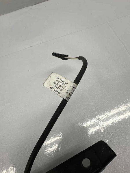 GMC YUKON TAILGATE LIFTGATE 2015 TO 2020 LEFT SIDE ANTI PINCH SENSOR OEM 1005539