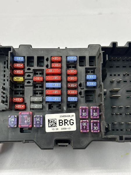 2019 CHEVY SILVERADO 1500 JUNCTION BOX JUNCTION FUSE RELAY BLOCK OEM 23459420