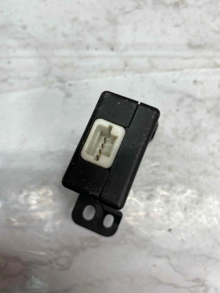 2020 NISSAN SENTRA CENTER CONSOLE POWER SOCKET OUTLET PORT ADAPTER CBC00330200X0