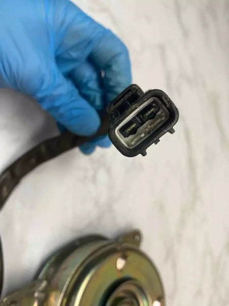 16 17 18 19 20 21 22 ACURA ILX SOLO MOTOR DEL CONDENSADOR DE ENFRIAMIENTO ELÉCTRICO OEM 38616R4HA01 TIENE UNA ABOLLADURA