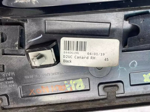 18 19 20 21 22 23 CHEVROLET EQUINOX MOLDURA DE APLIQUE DEL LADO DERECHO DEL PORTON TRASERO OEM 84214228