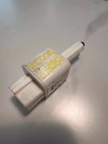 18 19 20 21 22 HONDA ACCORD LUZ DE FRENO INTERRUPTOR DE LUZ DE FRENO SENSOR ASSY OEM PBTGF5