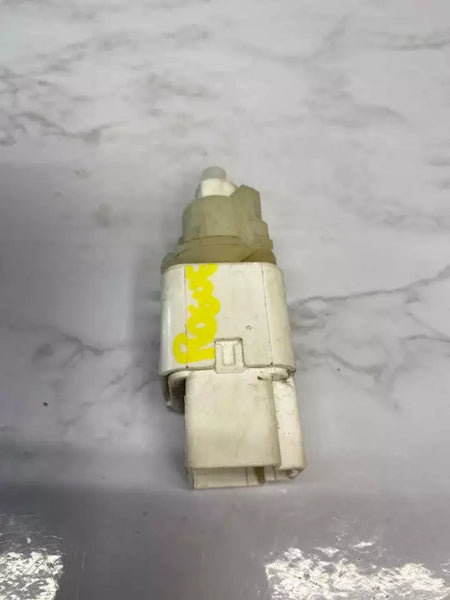 16 17 18 19 20 21 22 23 NISSAN ROGUE INTERRUPTOR DE FRENO SENSOR DE LUZ DE FRENO INTERRUPTOR DE FRENO OEM F80CS71