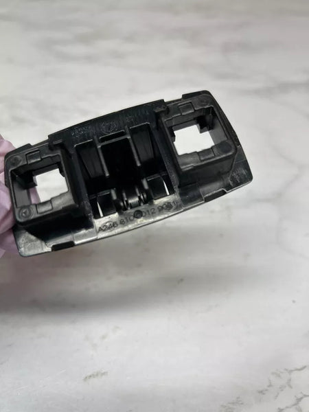 2014 15 16 17 18 19 MERCEDES CLA250 SHOOTING BRAKE SOPORTE DE CLIP DE PARASOL OEM 2468100129051