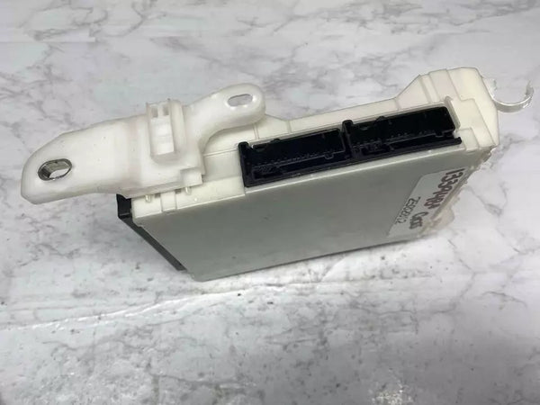 2023 TOYOTA COROLLA CROSS JUNCTION BOX FUSE RELAY BLOCK ASSEMBLY OEM 827300A210