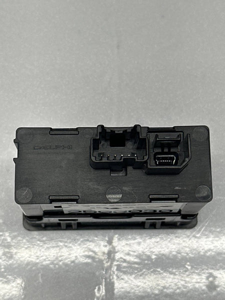2018 TO 2024 CHEVROLET EQUINOX CENTER CONSOLE USB PORT CHARGER AUDIO AUXILIAR 13512372