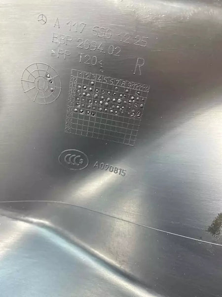 14 15 16 17 18 19 MERCEDES CLA250 PANEL TRASERO DERECHO CUBIERTA INFERIOR DE MOLDURA A1176901225
