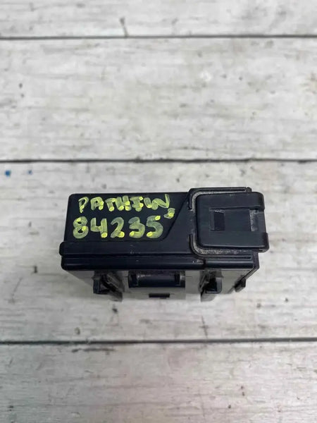 Nissan Pathfinder Advanced Driver Assistance Control Unit 17 20 ADAS 284E76KA0A