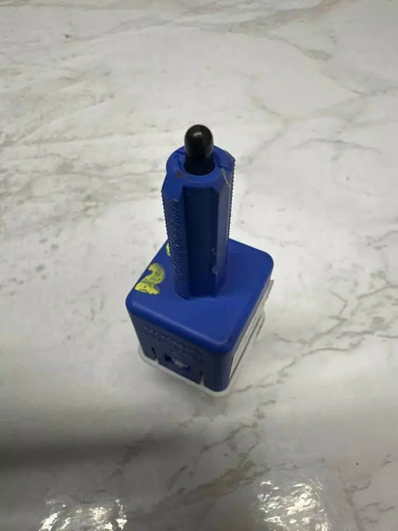 16 17 18 19 20 HONDA HRV INTERRUPTOR DE PEDAL DE FRENO SENSOR DE LUZ DE FRENO BOTÓN ASSY OEM M49351