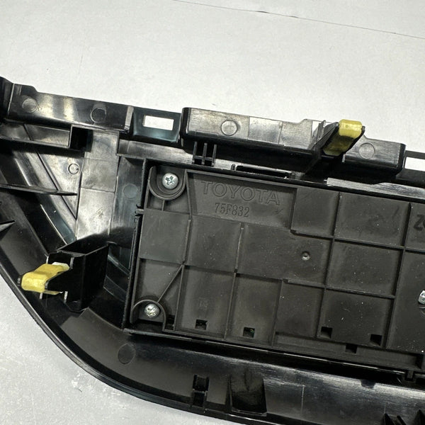 2014 TO 2019 TOYOTA COROLLA CLIMATE CONTROL MANUAL AC PANEL ASSY OEM 5590002500