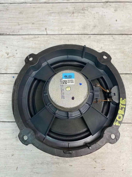 Kia Forte radio speaker 2020 rear right tweeter harman OEM assy 96340M6200