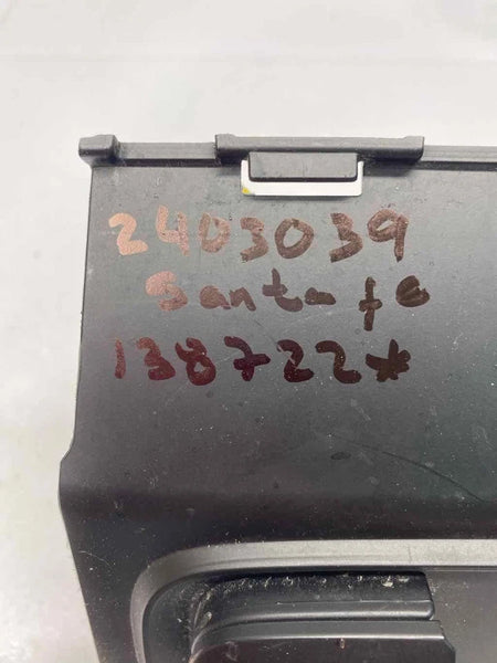 2019 HYUNDAI SANTA FE CENTER CONSOLE USB PORT CHARGER AUXILIAR AUDIO 96120S1100