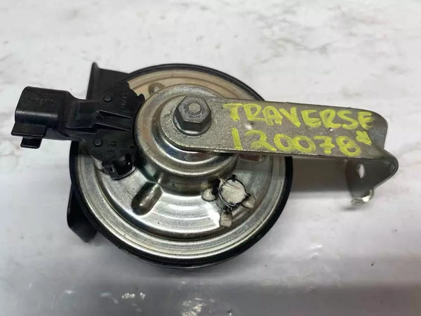 18 19 20 21 22 23 CHEVROLET TRAVERSE BOCINA ALARMA SIRENA TONO BAJO NOTA OEM 84795774
