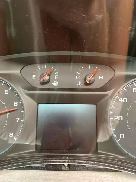 Chevrolet Equinox cluster speedometer 2018 1.5L 84240633 34k miles OEM assy