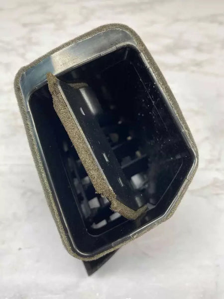 17 18 19 20 21 22 NISSAN ROGUE SPORT VENTILACIÓN DE AIRE ACONDICIONADO HVAC VENTILACIÓN DE CALEFACCIÓN TABLERO LADO IZQUIERDO OEM 687614BA0A