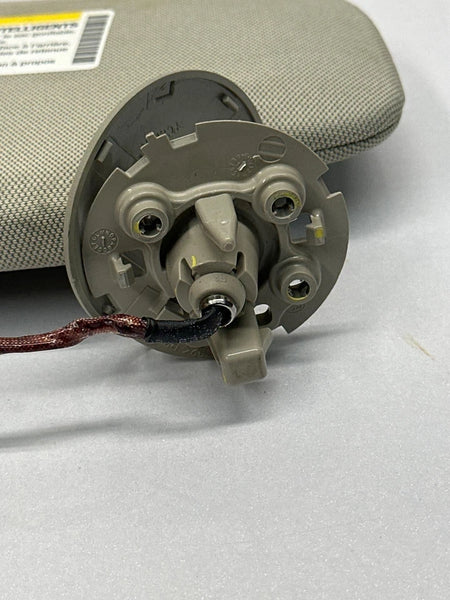 2016 TO 2020 BUICK ENVISION SUN VISOR RIGHT SIDE ASSY OEM 2298049 WITH LIGHT