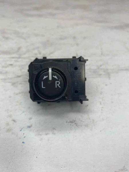 2023 TOYOTA COROLLA CROSS MIRROR SWITCH FRONT DRIVER SIDE DOOR OEM T26224943