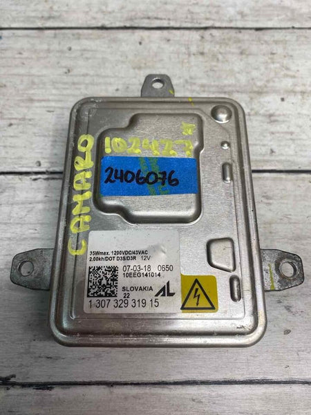 Chevrolet Silverado xenon headlight 18 ballast control module OEM 130732931915