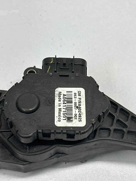 2017 CHEVROLET TRAVERSE ACCELERATOR PEDAL PEDAL ASSEMBLY 3.6L OEM 84024926
