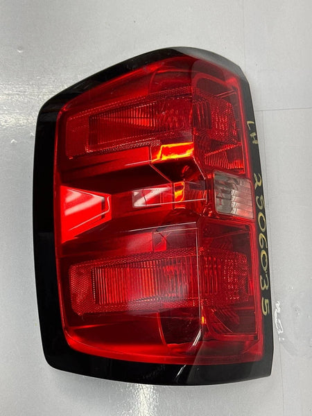 2016 TO 2019 CHEVY SILVERADO 1500 TAIL LIGHT LEFT SIDE PICKUP BOX CLASSIC OEM 84019503