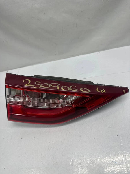 2018 TO 2021 CHEVROLET TRAVERSE TAIL LIGHT LEFT SIDE LID MOUNTED ASSY OEM 84835392