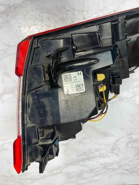 2018 TO 2021 HONDA ACCORD TAIL LIGHT LEFT DRIVER SIDE QUARTER MOUNTED OEM 2233550TVAA01